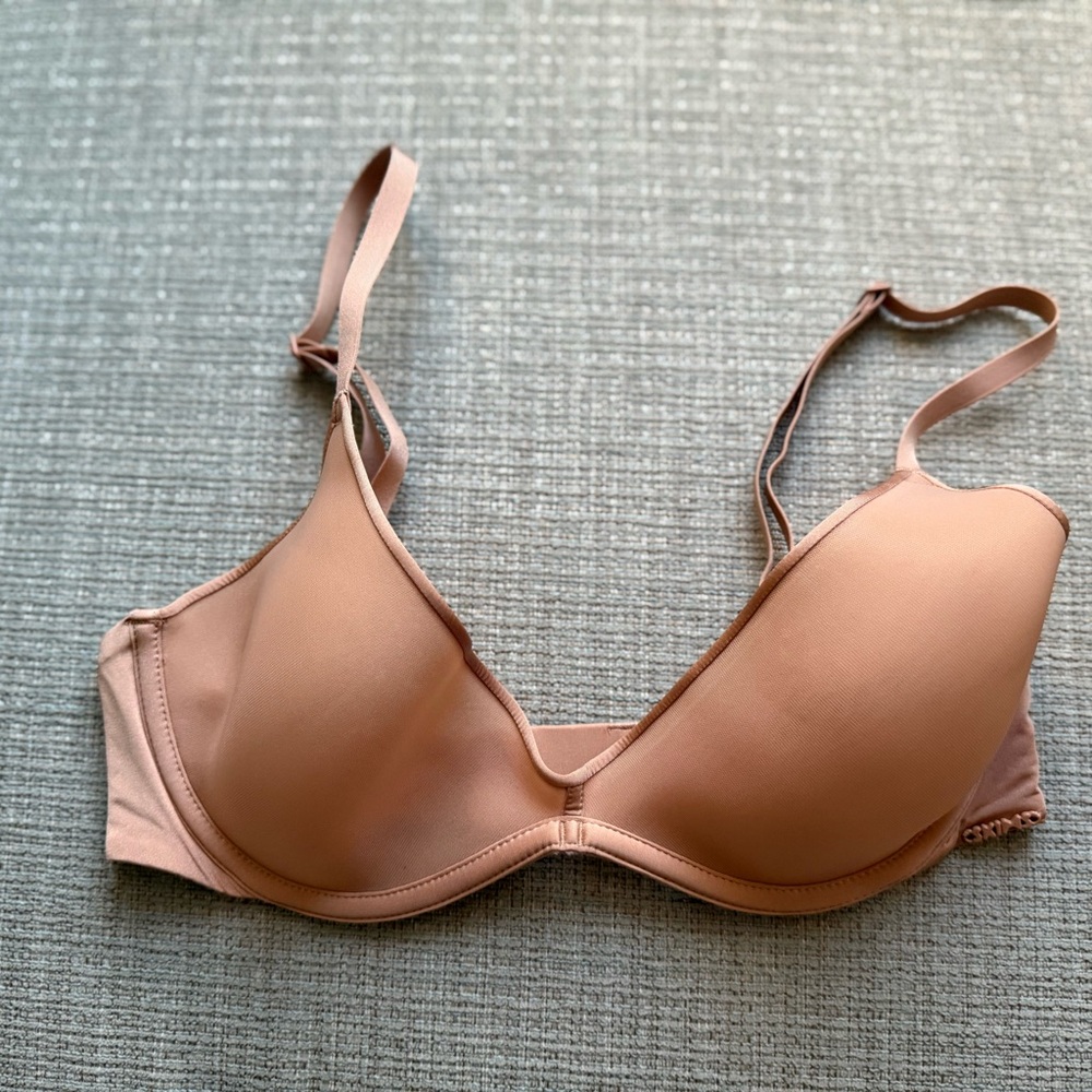 Skims Seamless Nude Bra - never worn, wrong size
